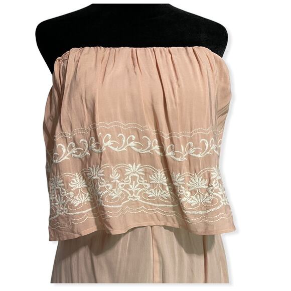 Love Tree Strapless Romper Women's Medium Pink Embroidered Boho NWOT Vacation - Picture 5 of 9